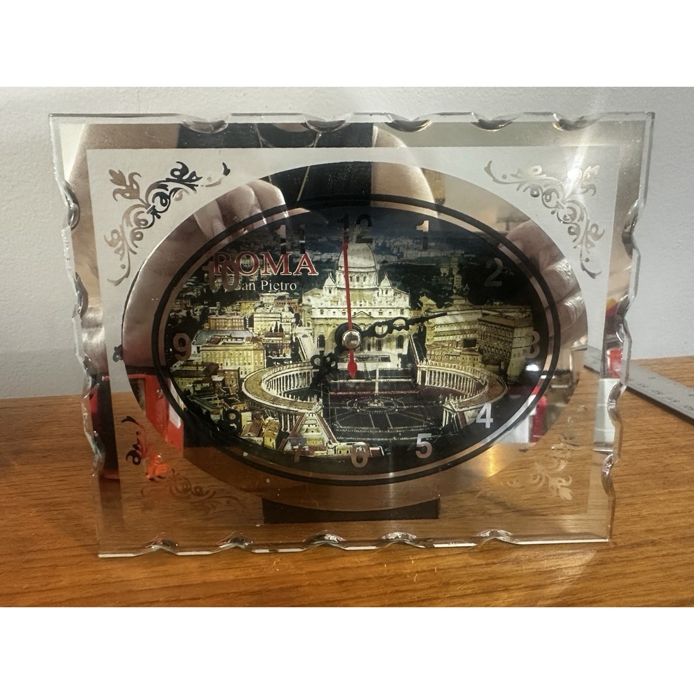 Italian ROME San Pietro (St Peter's Basilica) Glass Desk Clock Working